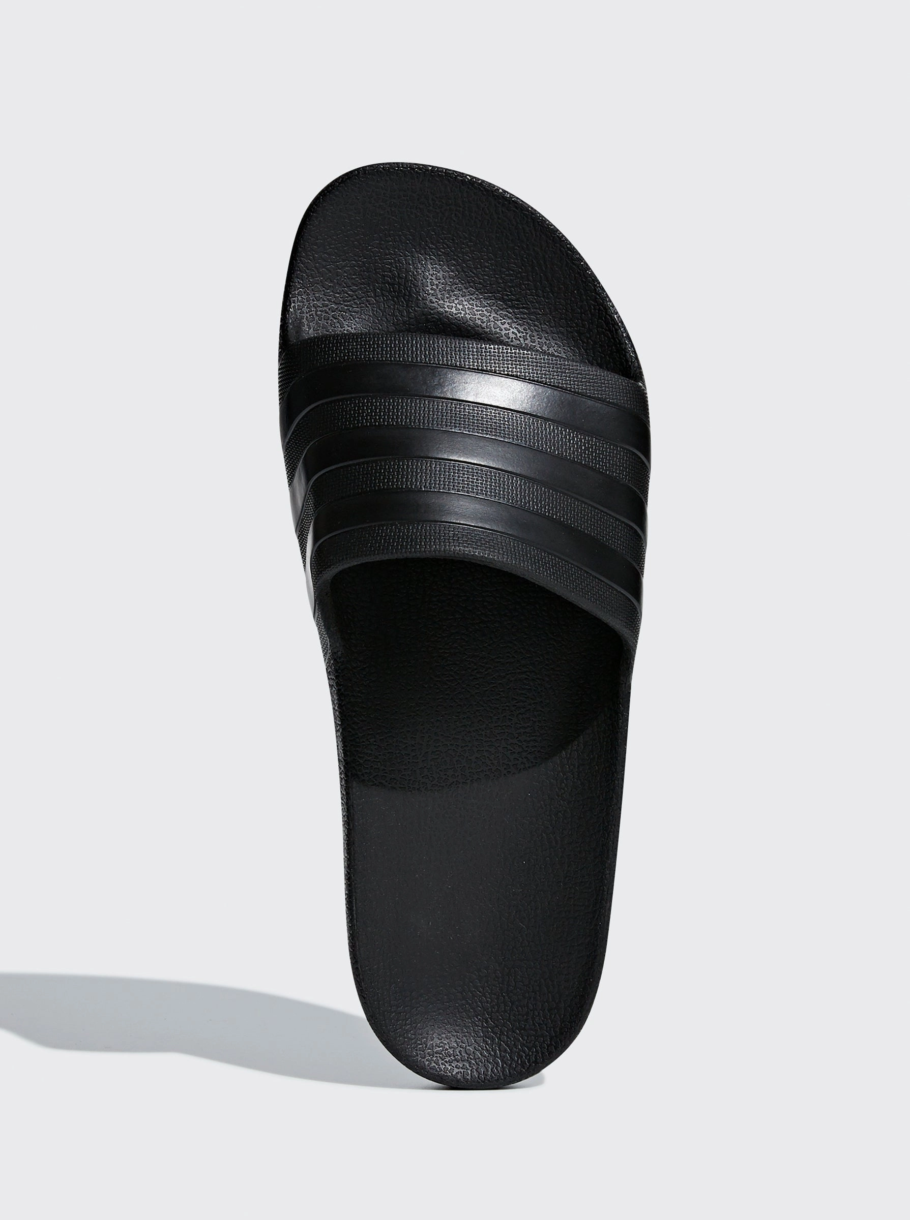 Adilette Unisex Slip Resistant Outsole