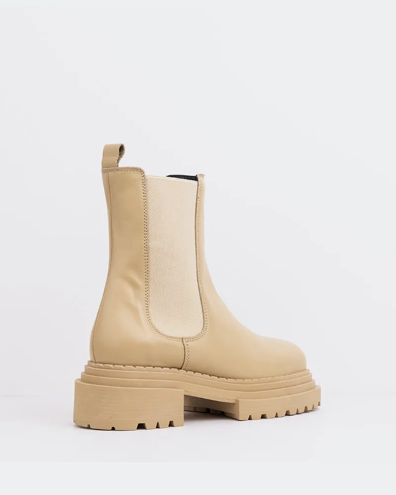 Versatile Step Active Fit Pacio Cream Leather