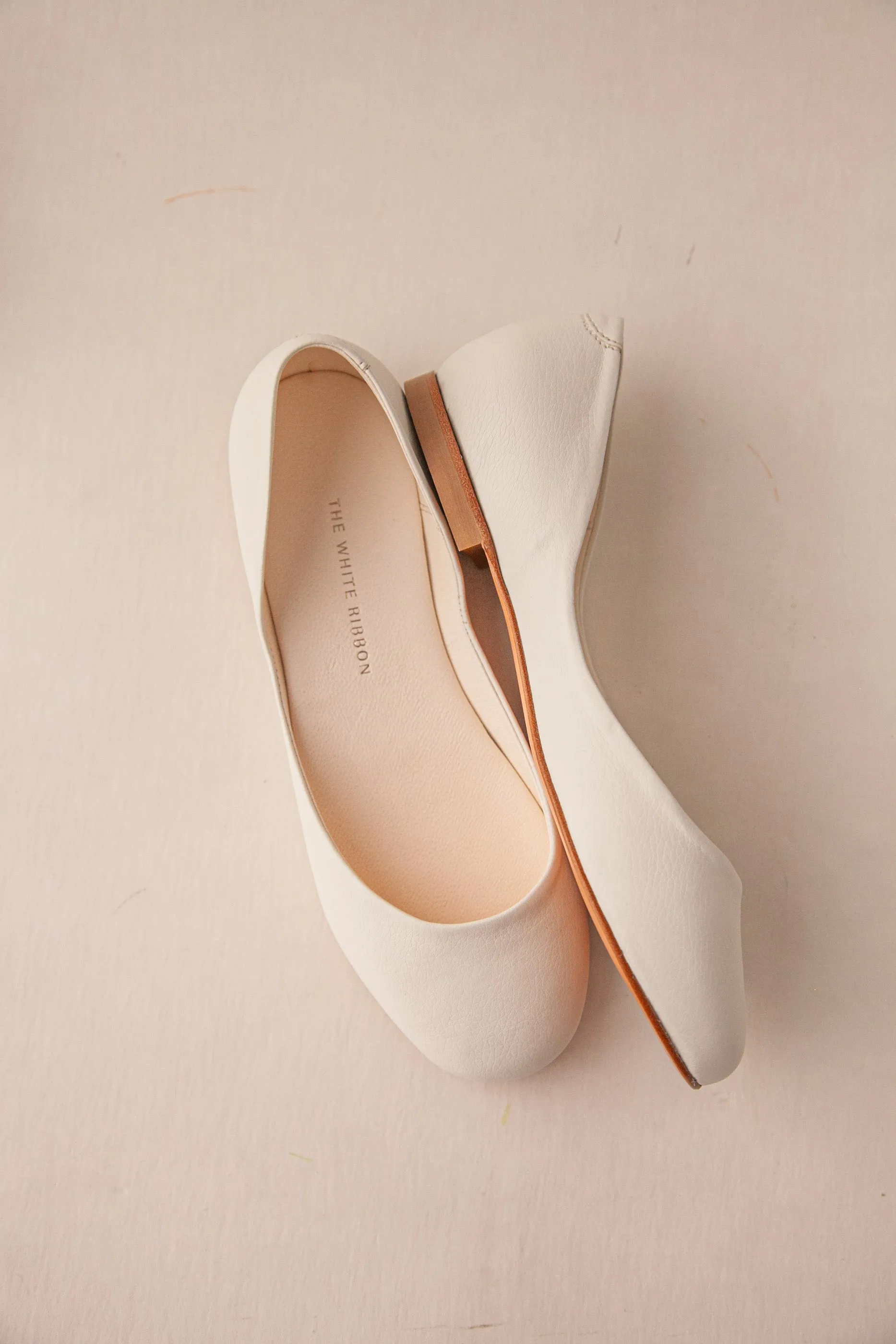 MILA BALLET FLATS ?C Light Ivory Forest trail Metro Style