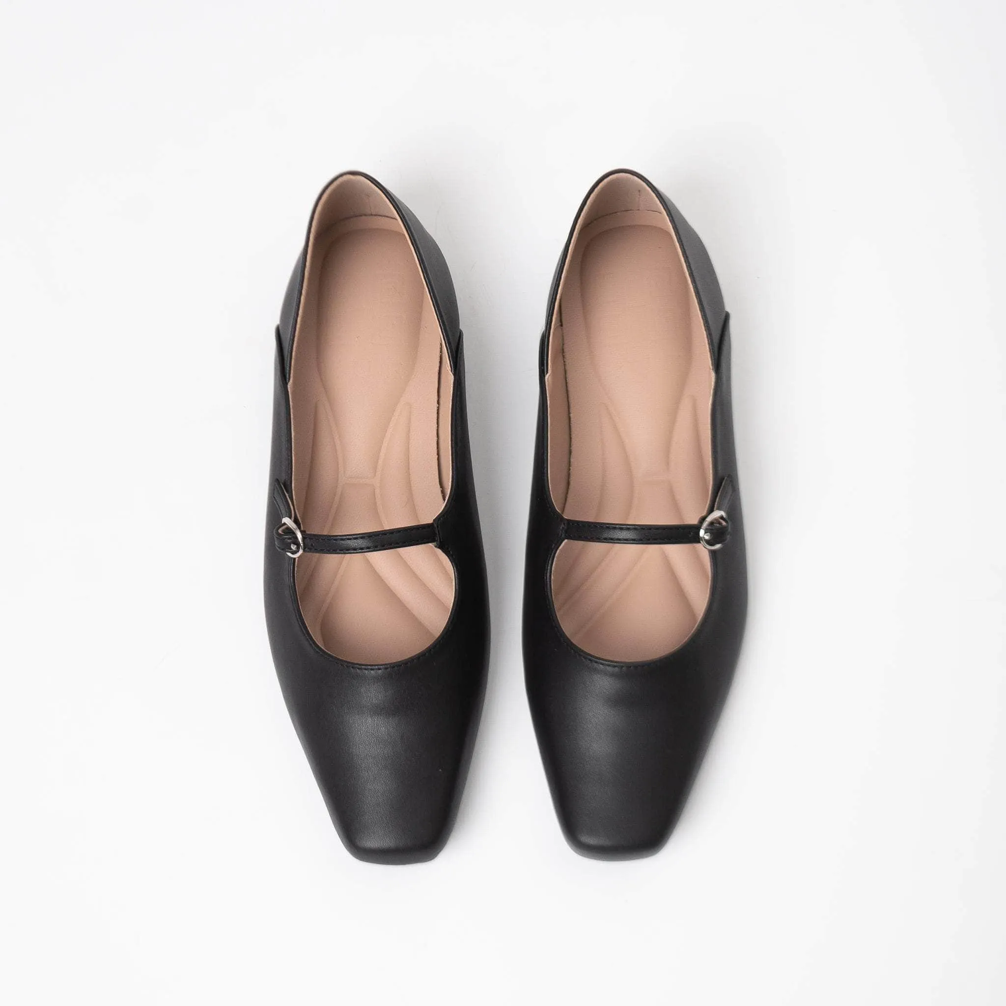 Nala Noir Step Free Stylish Appearance