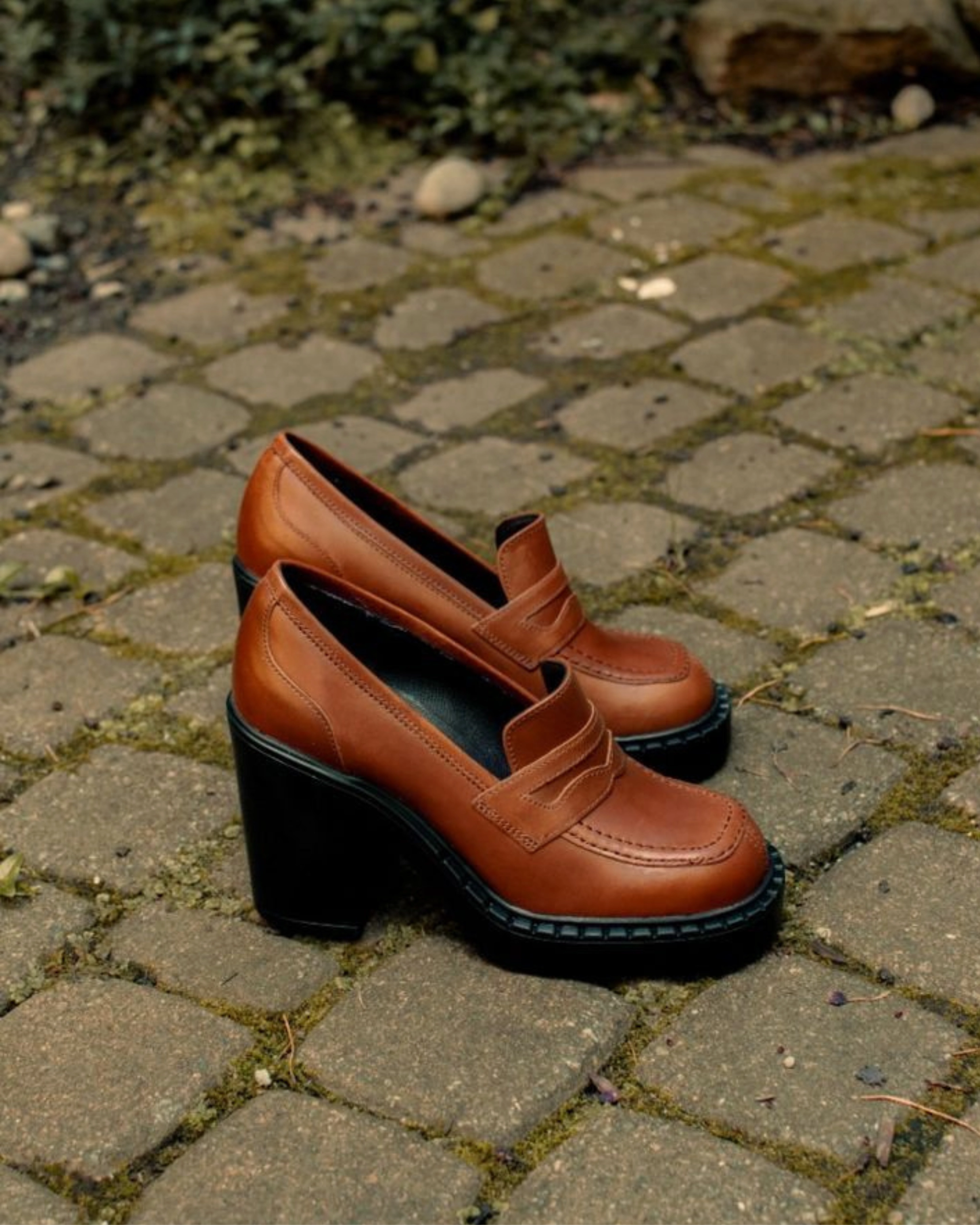 True Step Form Neat Allington Tan Leather