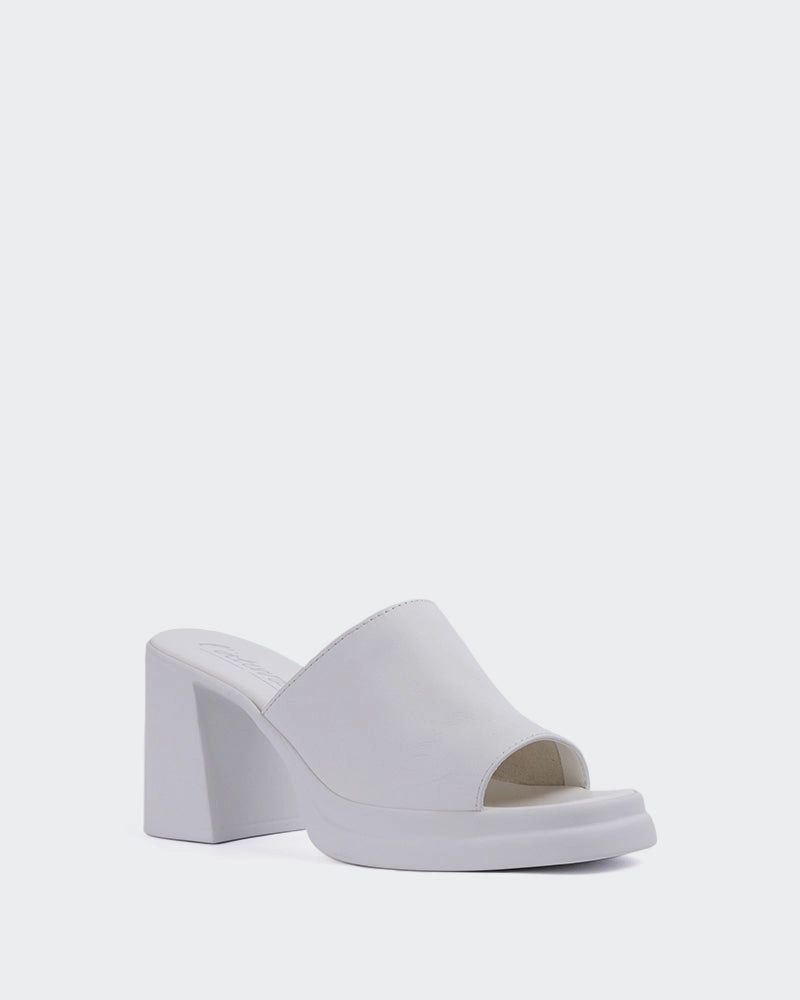 Arezzo White Leather Comfortable Outsole Easy Sandal