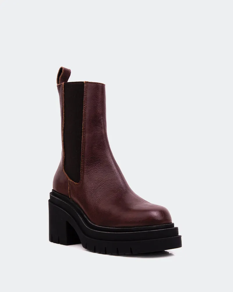 Daily Wardrobe Fall Ready Bastille Brown Leather