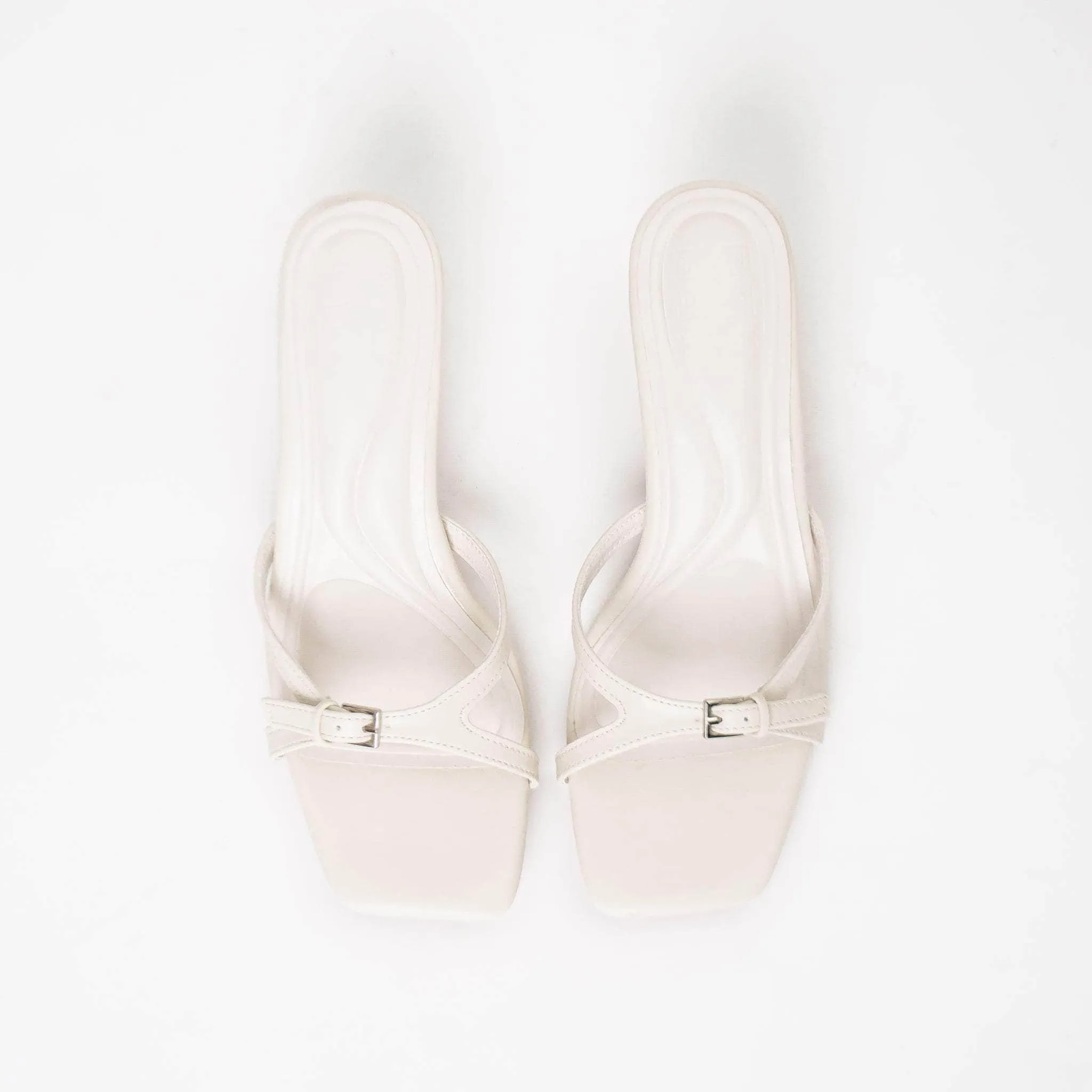 horseback riding track and field athletes' speed Karou Cr??me