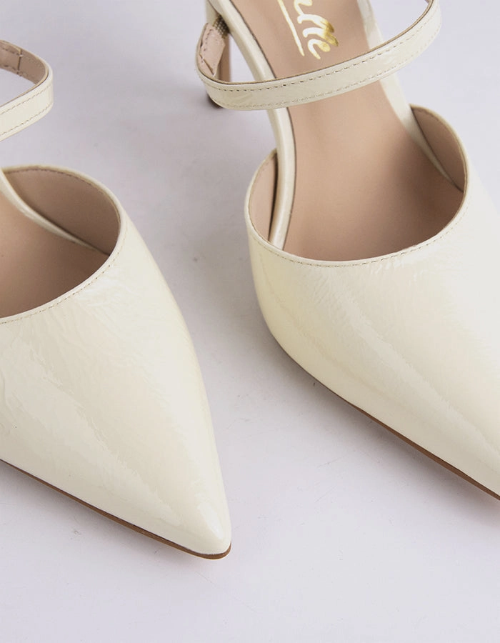 Celandine Off White Naplack Flexible Use Breathable Lining