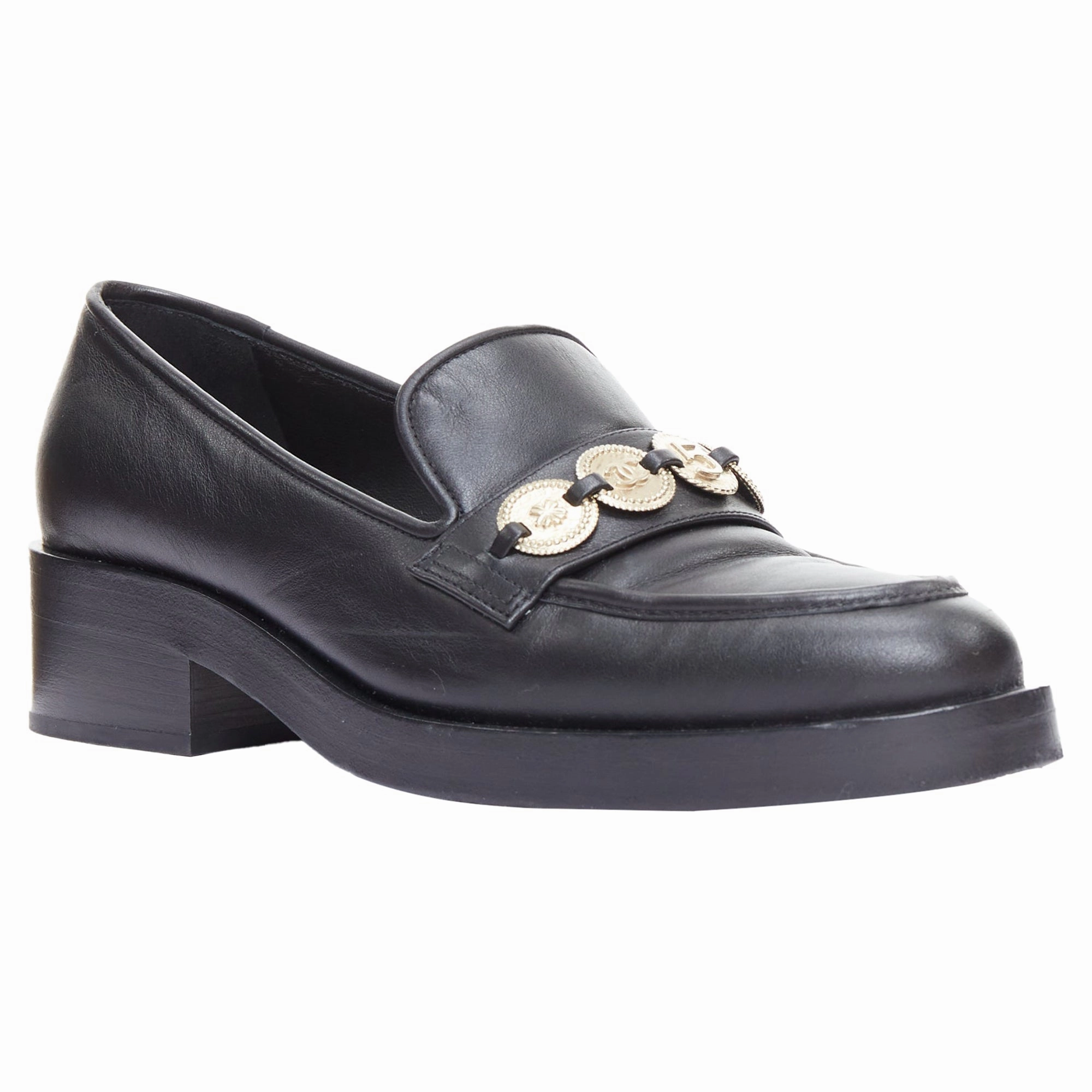 Dawn Move portable Chanel black leather gold CC 5 embellished classic loafers