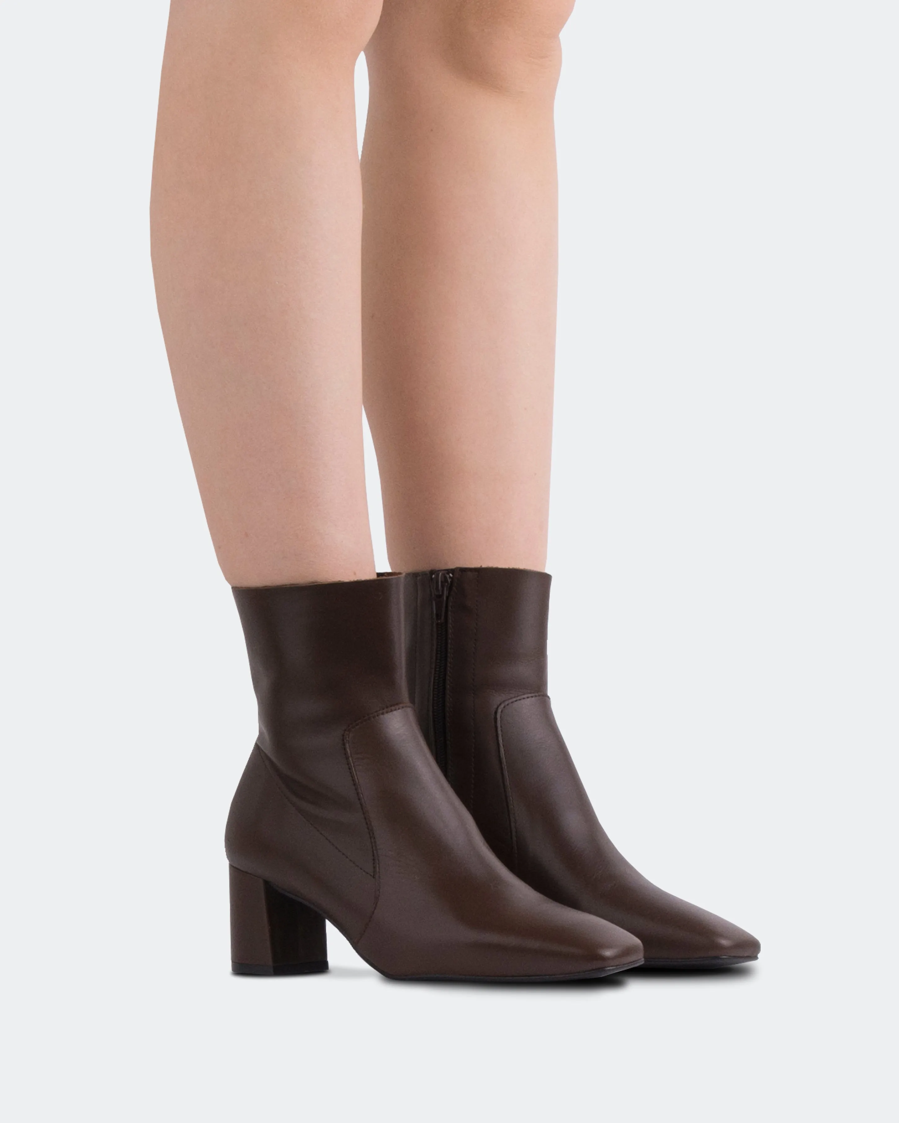 Gillian Brown Leather Fall Fashion