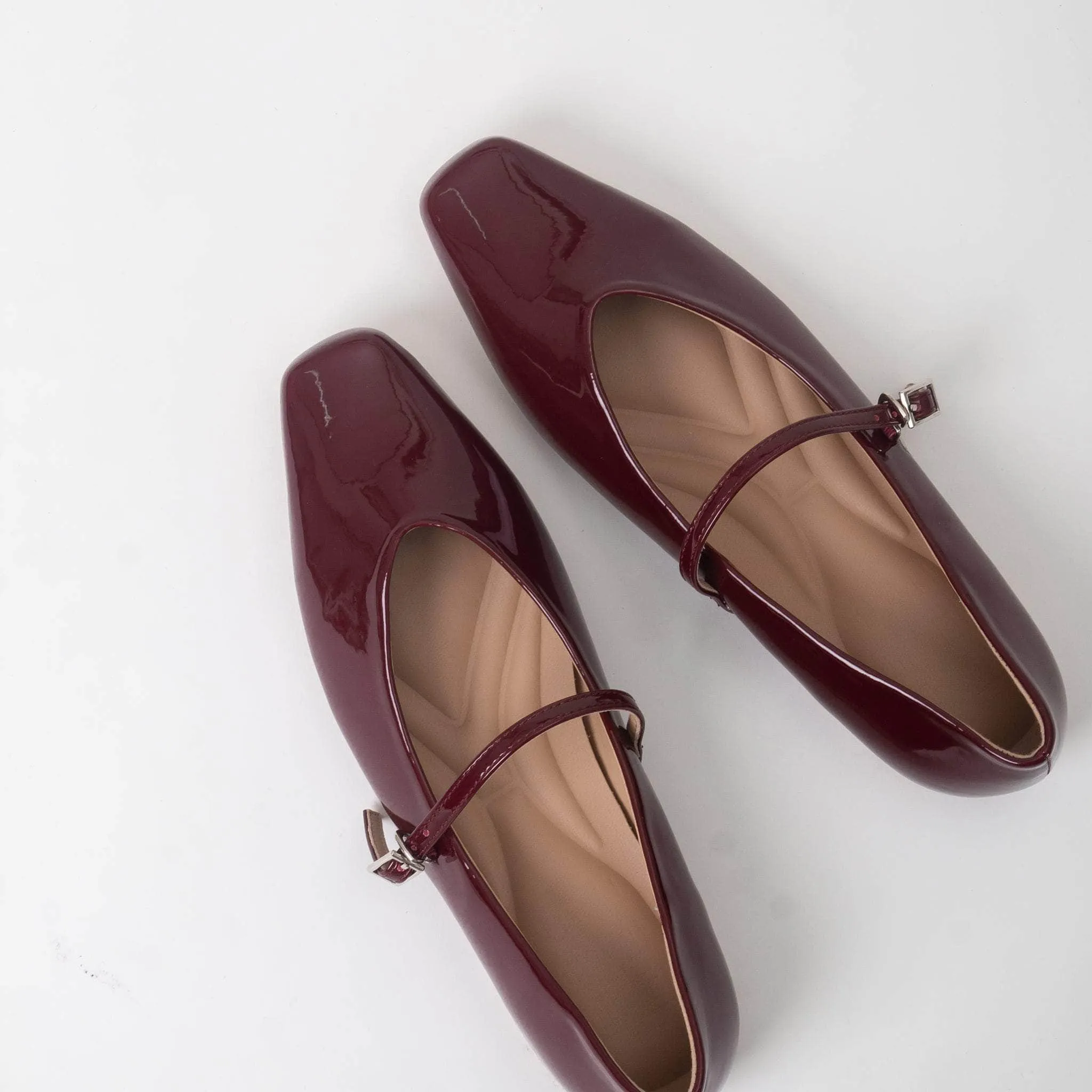 Nori Cherry Mature Chic