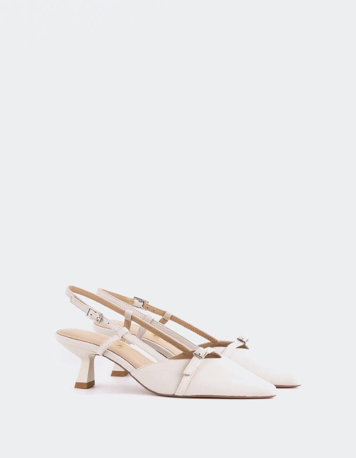 Party Ready Kasteel White Leather