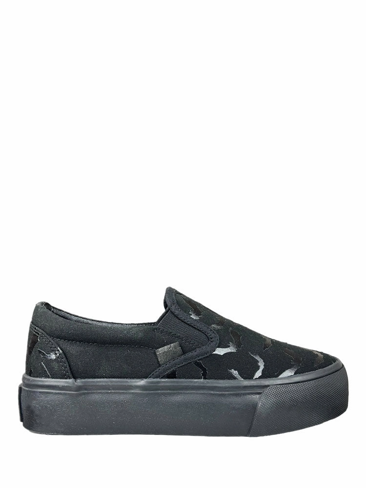 CHILL BAT - BLACKOUT Arch Fit Slip Resistant Grooves