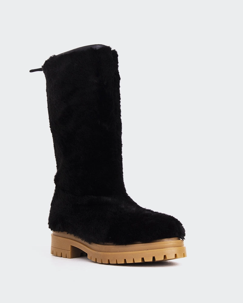 Chow Black Faux Fur Daily Essentials