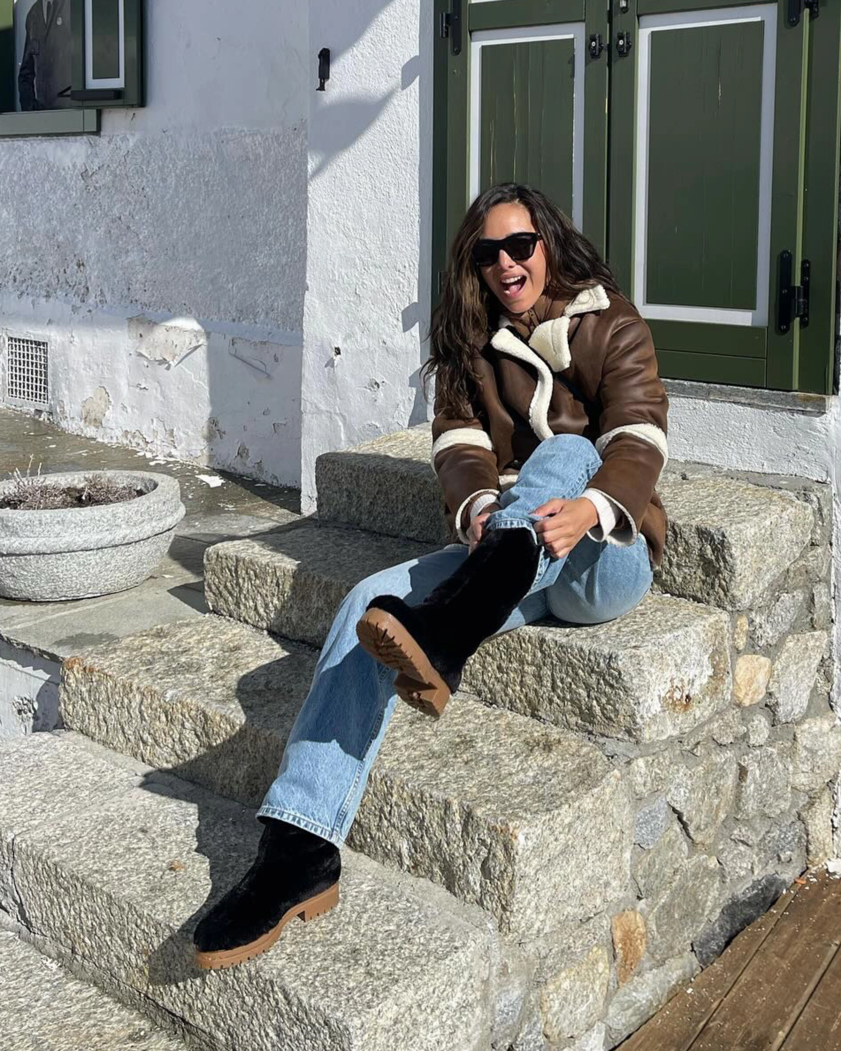 Chow Black Faux Fur Slim Line Grippy Outsole Snowy Path