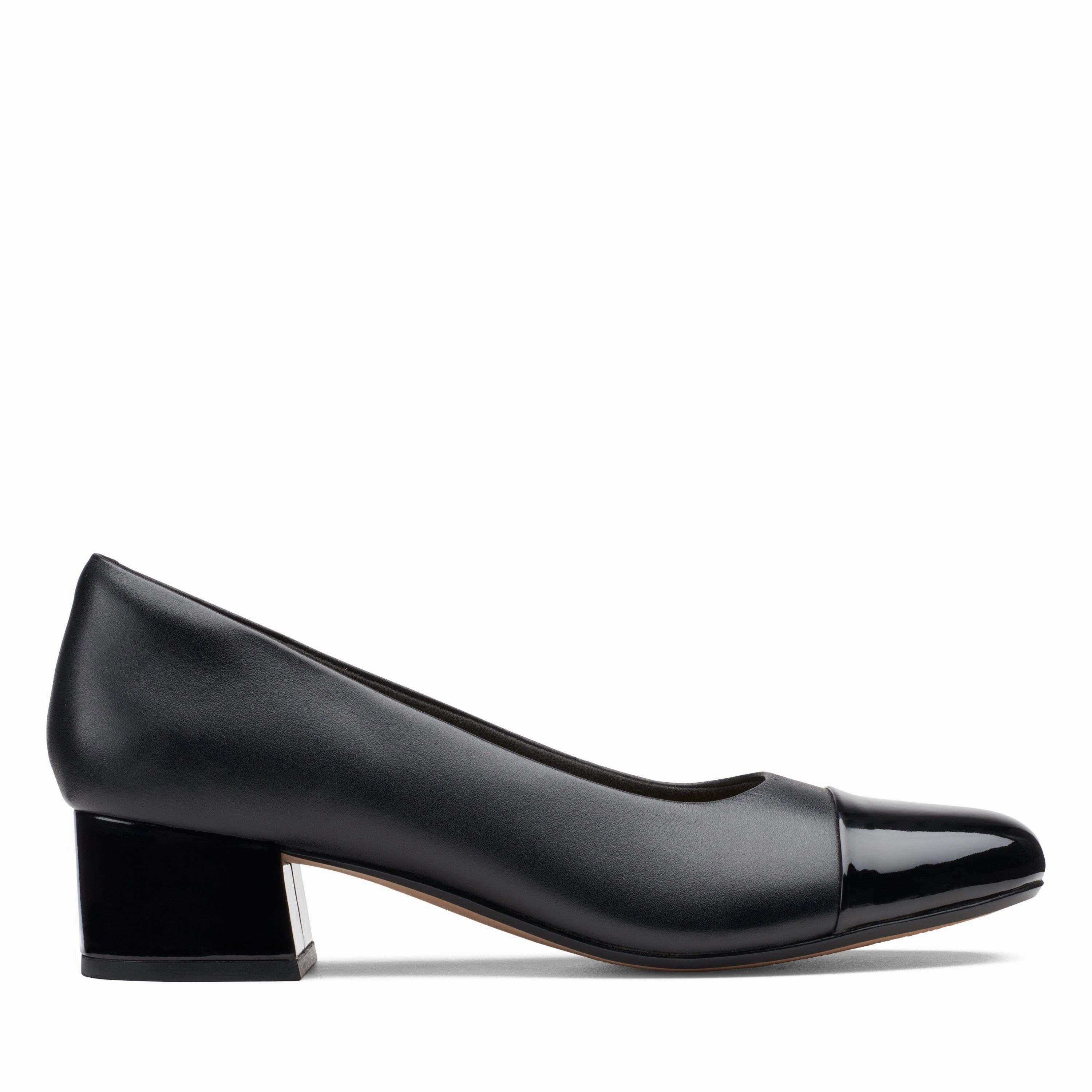 Clarks Marilyn Sara in Black Leather/Synthetic Sole Safe Versatile Padding