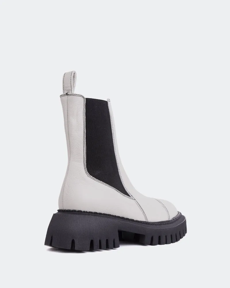 Laroi Off White Leather Easy Pairing