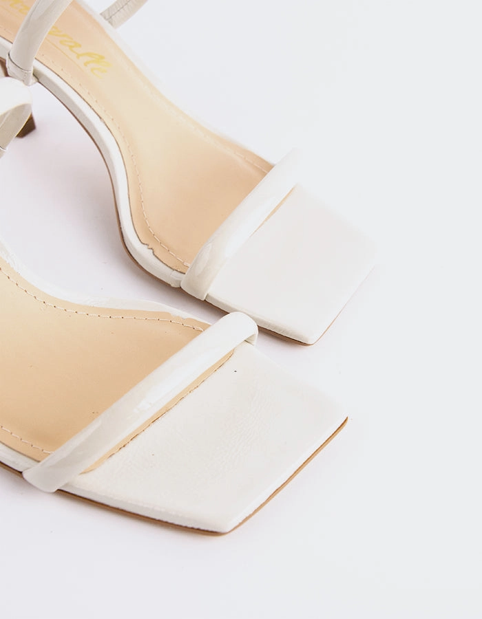 Effortless Step Shoes Simple Sandals Pretty Off White Naplack