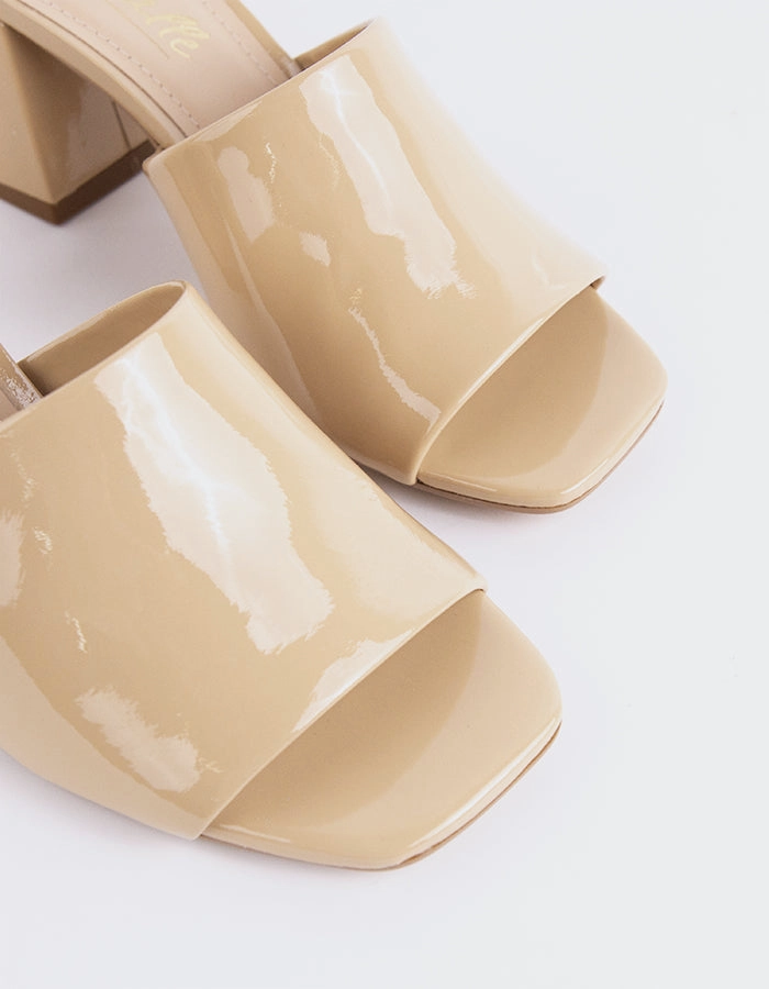 ReflectiveDetails Clarabelle Nude Patent