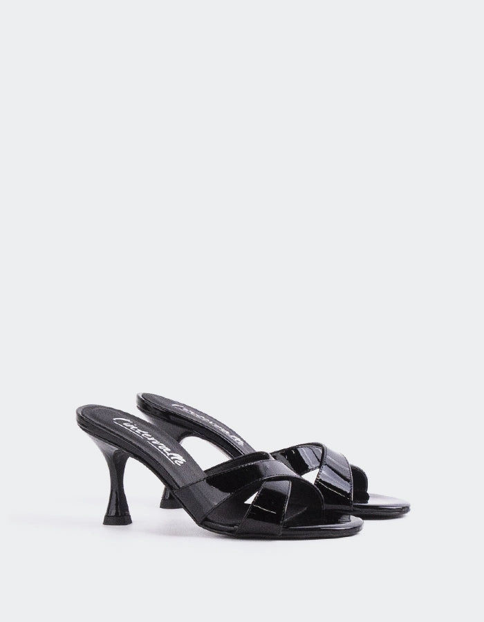 Madonna Black Patent Poolside Comfort Molded Midsole