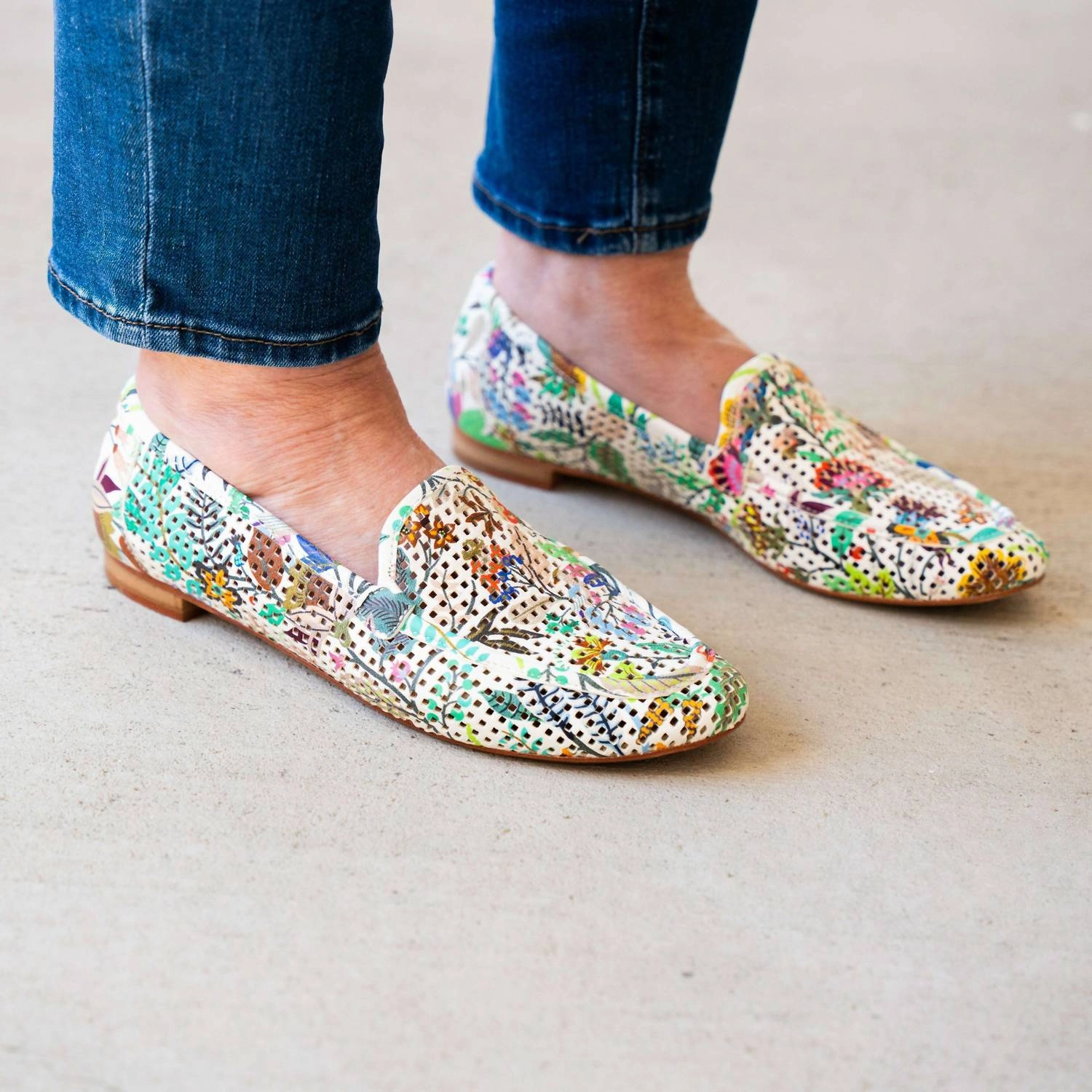 Breathable Shoes Women's Floral Print Loafers In White Floral