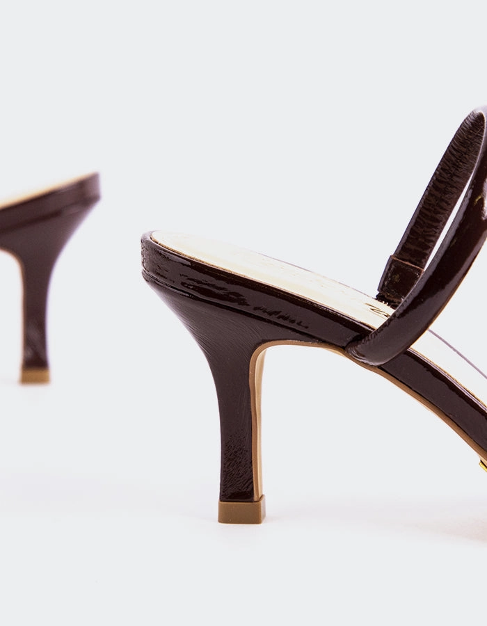 Strong Stitching Pretty Brown Naplack