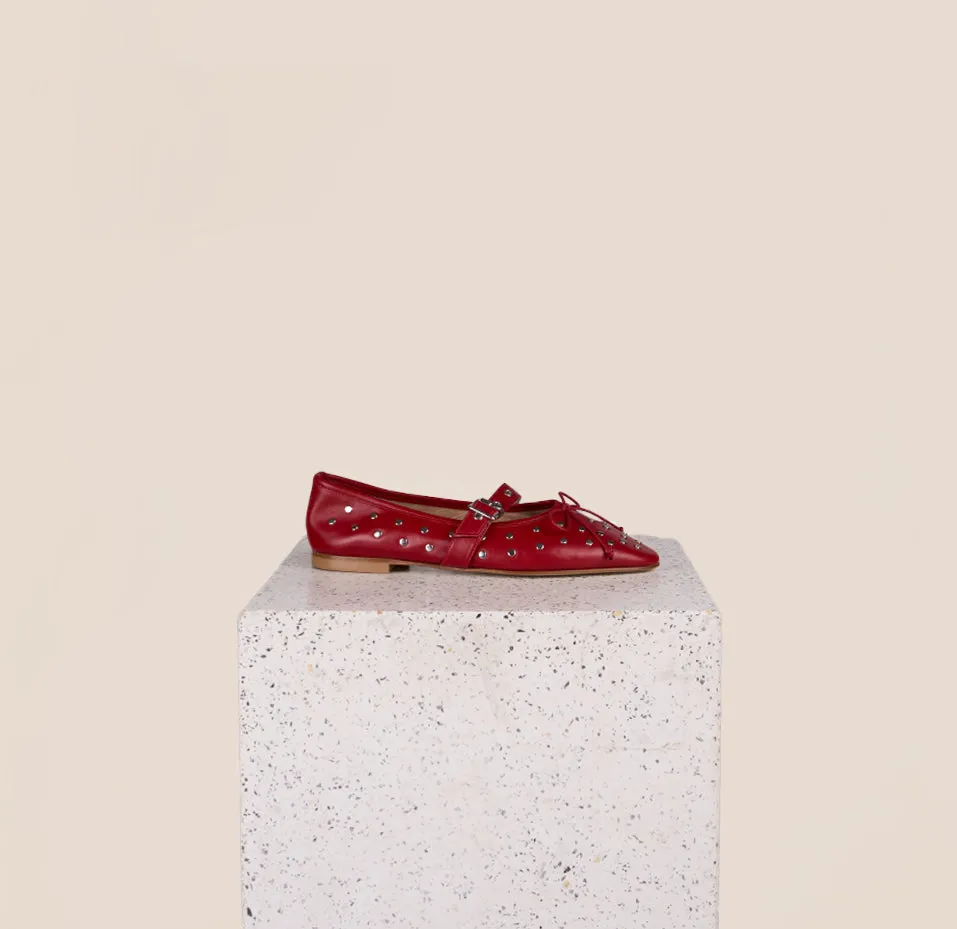 Como Buckle - Hibiscus Studs All-Season Comfort