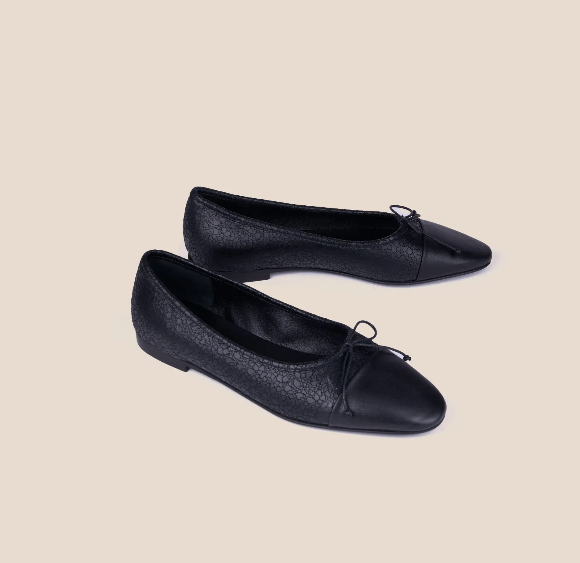 Como - Croc / Black Cap Casual Footwear Practical Style