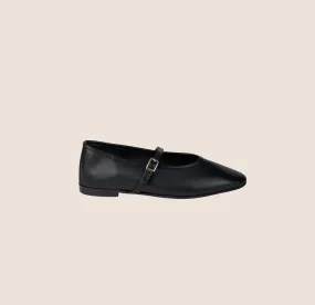 Chic Slip-ons Cori - Black Leather