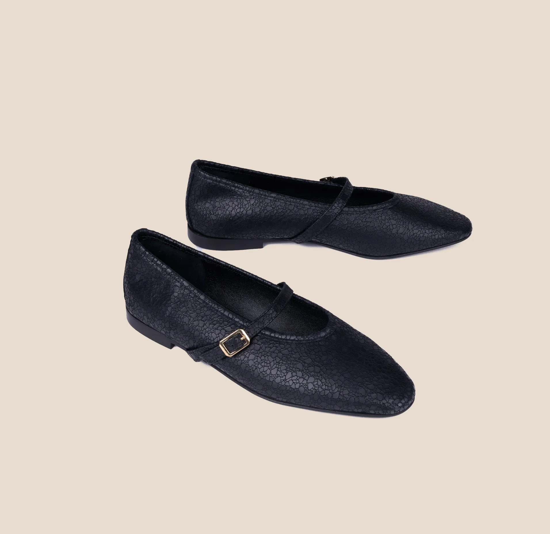 Cori - Croc Black Padded