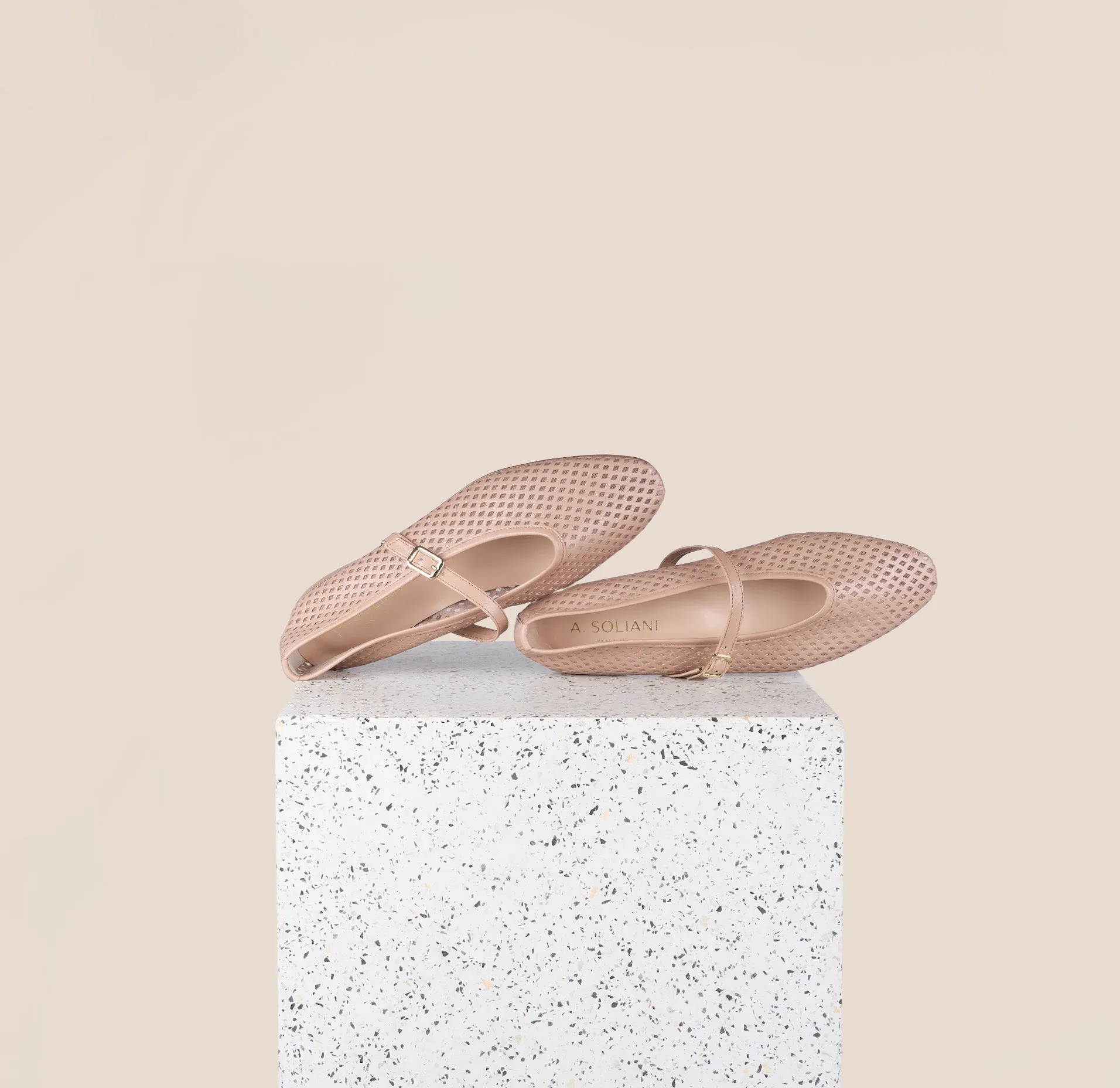 Cori - Perforated Blush Reef Path