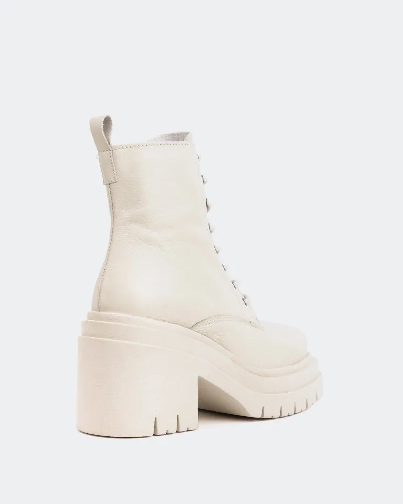 Cornwall Off White Leather Urban Must-Have