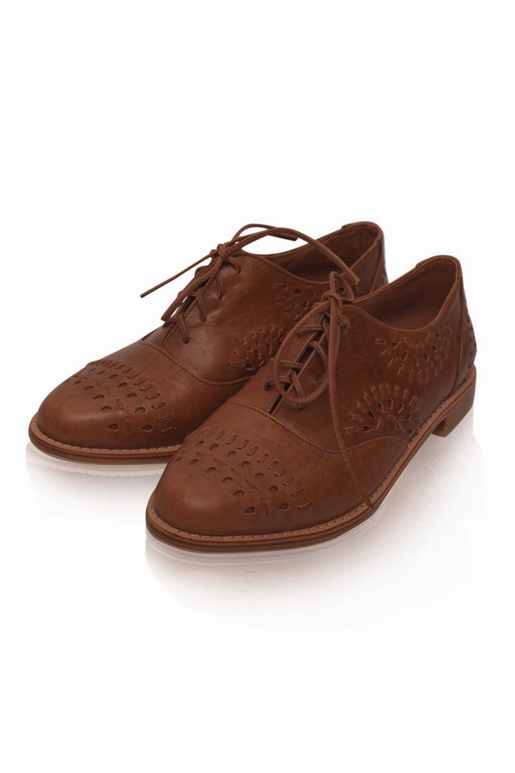 Minimal Utility Refined Style Versatile User Heartbreak Leather Oxfords