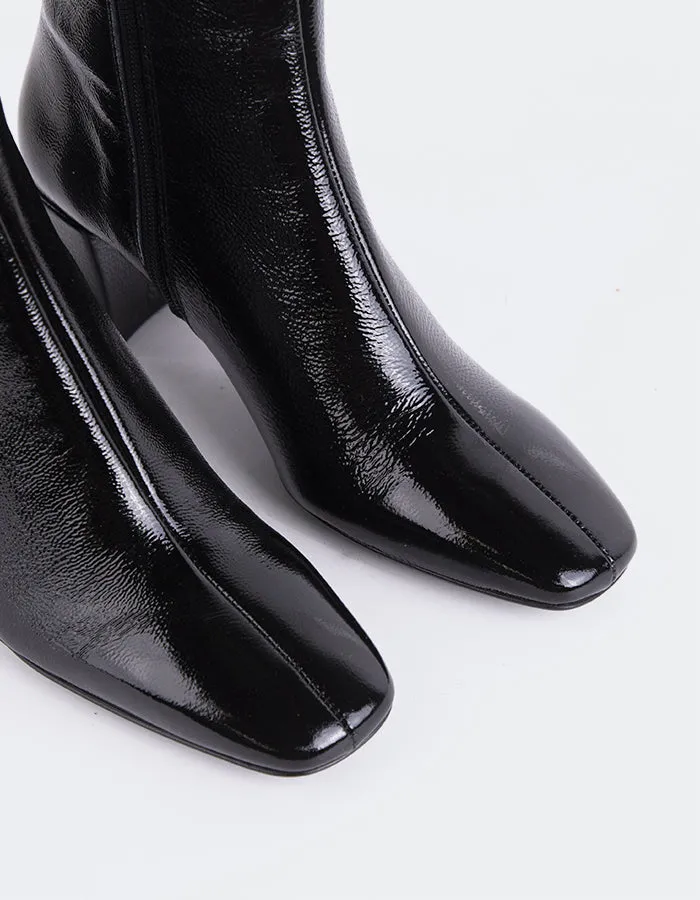 Smooth Surface Comfort Wear Lioni Black Naplack