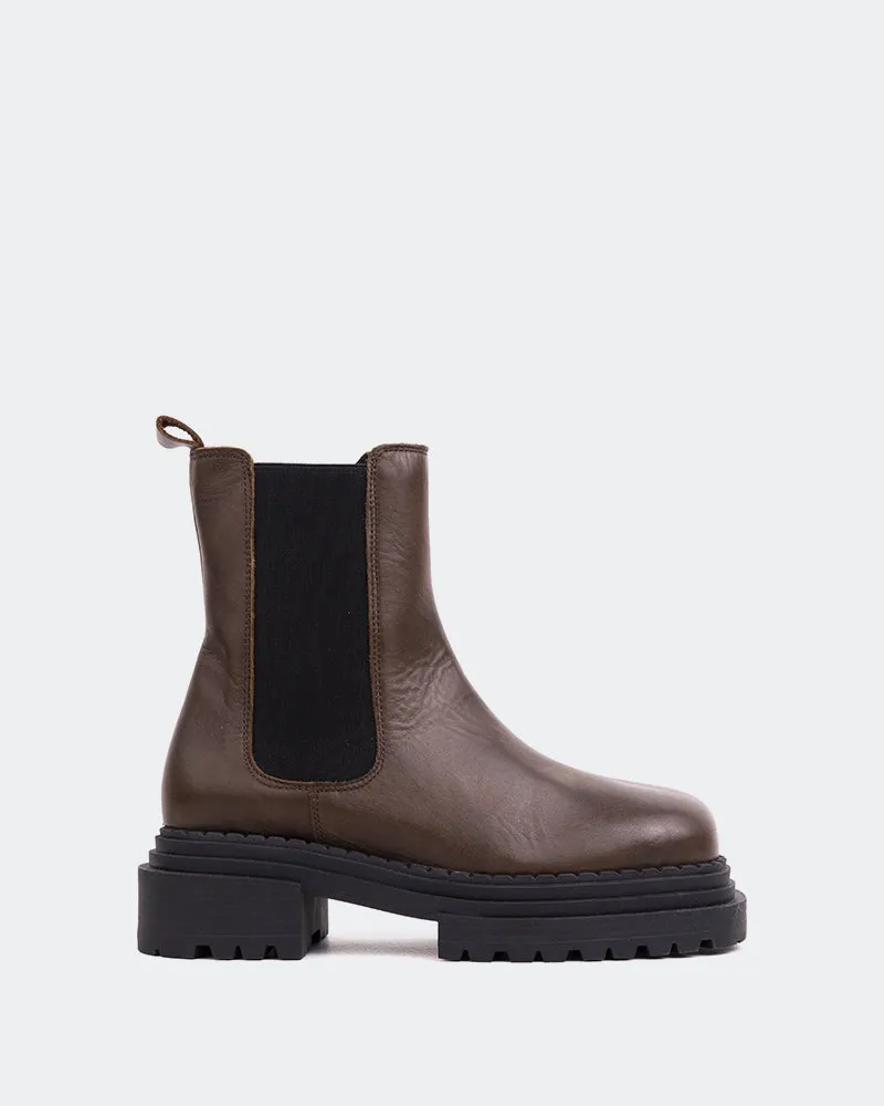 Autumn Look Work Basic Pacio Brown Leather