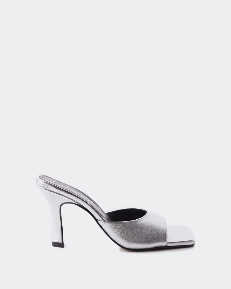 Elafonisi Silver Metal Anti Skid Easygoing Style