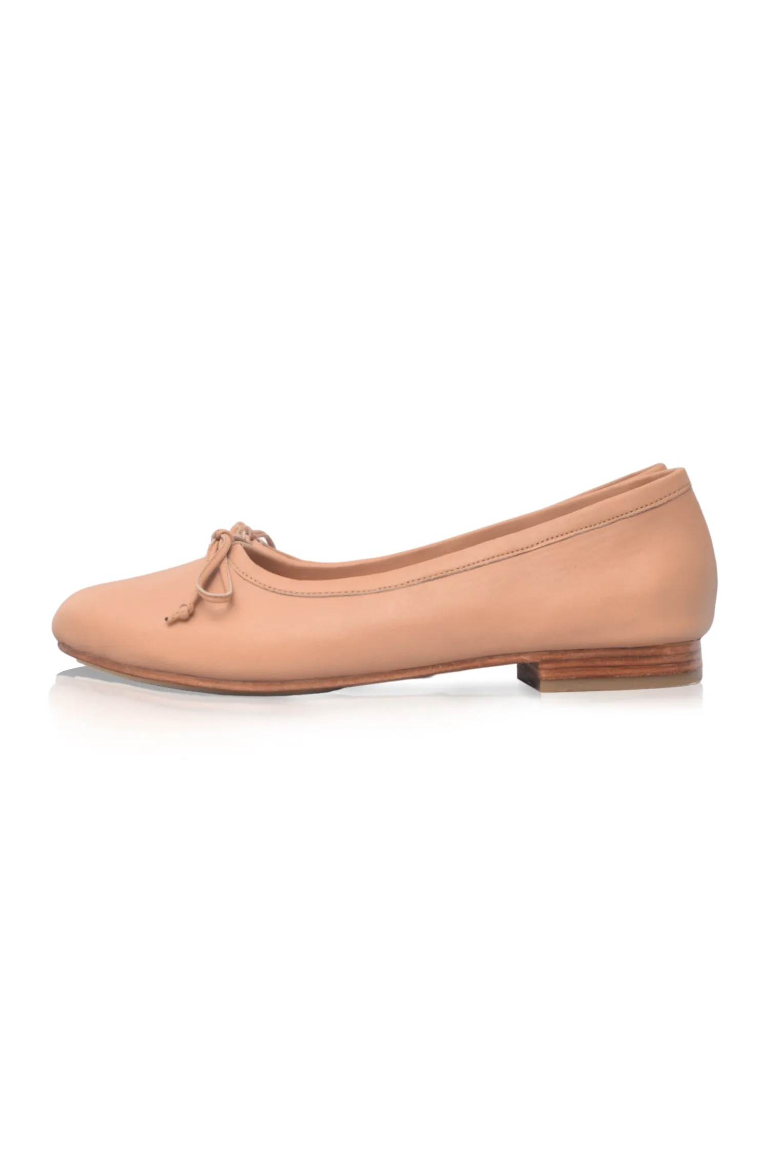 Elastic Fit Elaria Classic Leather Ballet Flats