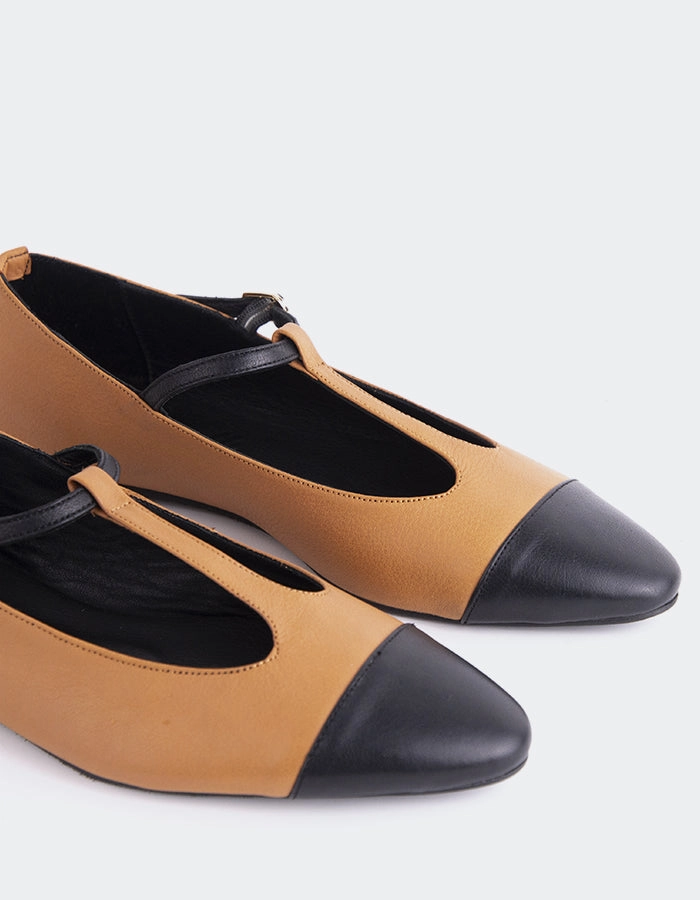 Anti Slip Stylish Look Elara Tan Black Leather