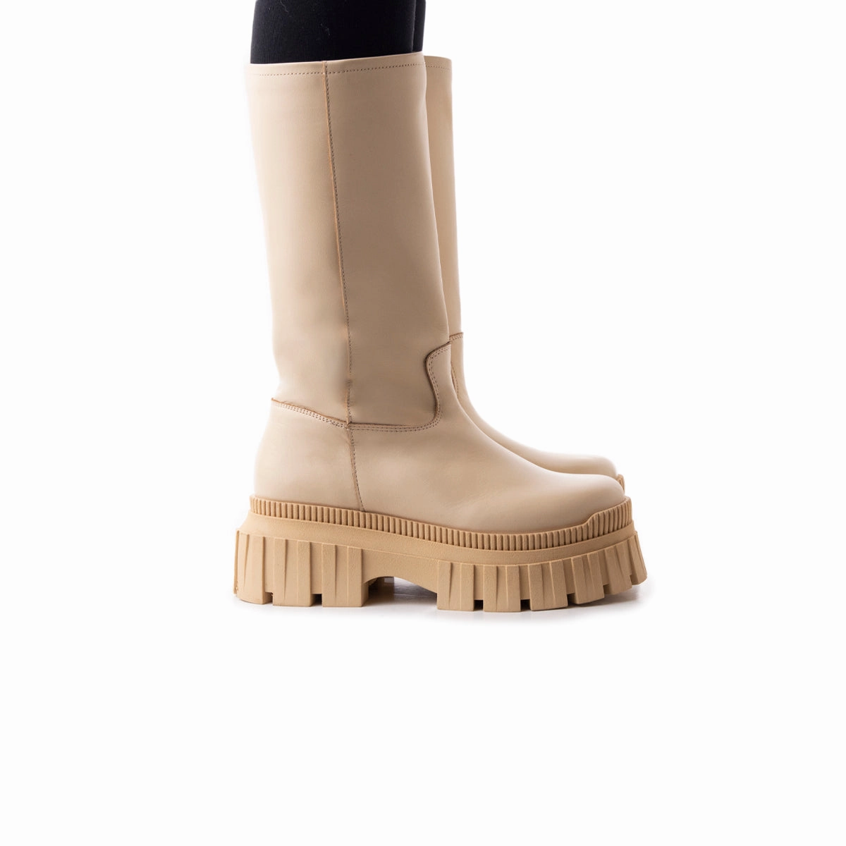 Windproof Design Shock Absorbing Adventure Journey Eloise Cream Leather