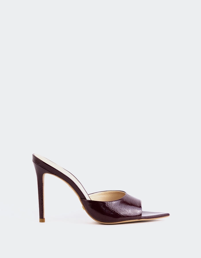 Thelma Brown Naplack beach shoes