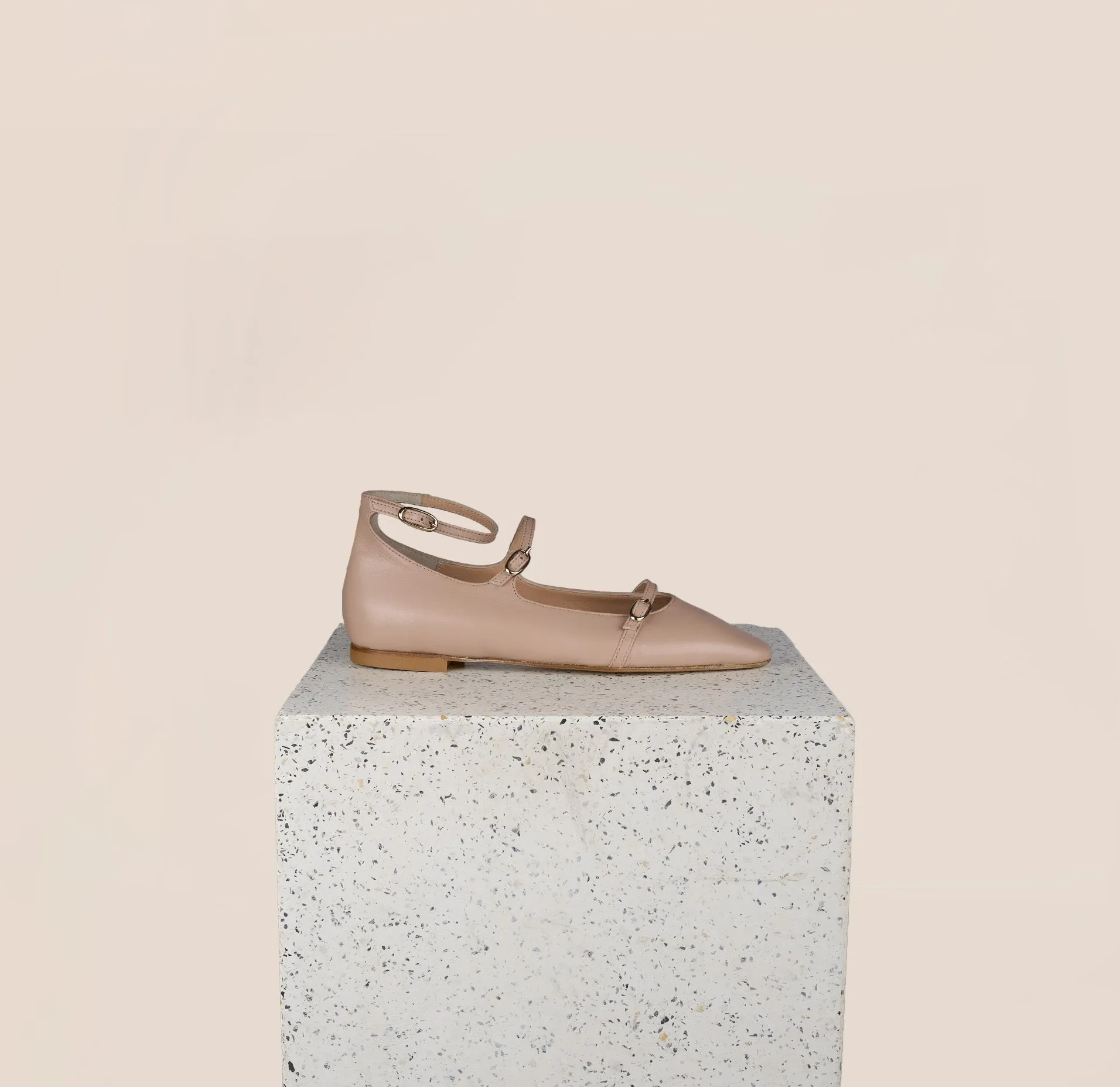 Nola Almond - Beige Nude City View Classic Sole