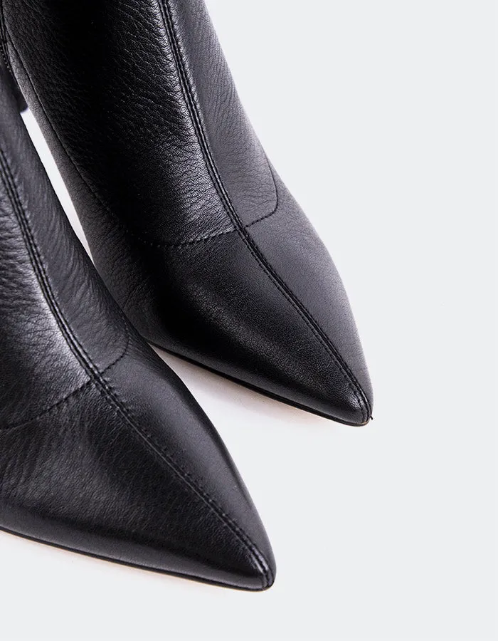 Comfy Walks Farron Black Leather