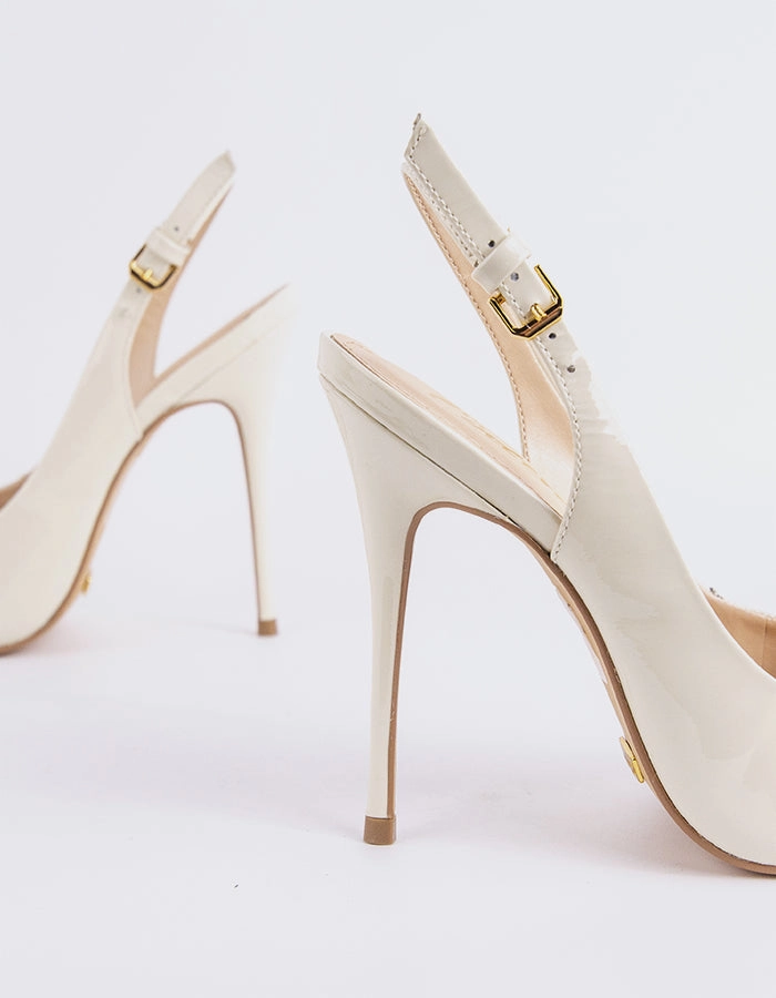 Janeiro Off White Patent Iconic Style Casual Style