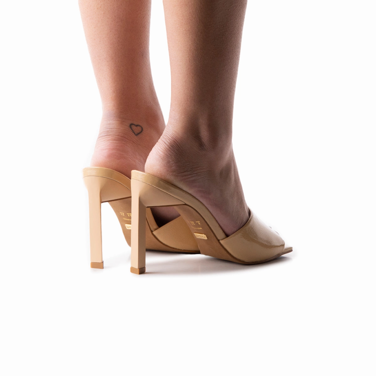 Anti Bacterial Toe Protection Malbec Camel Naplack