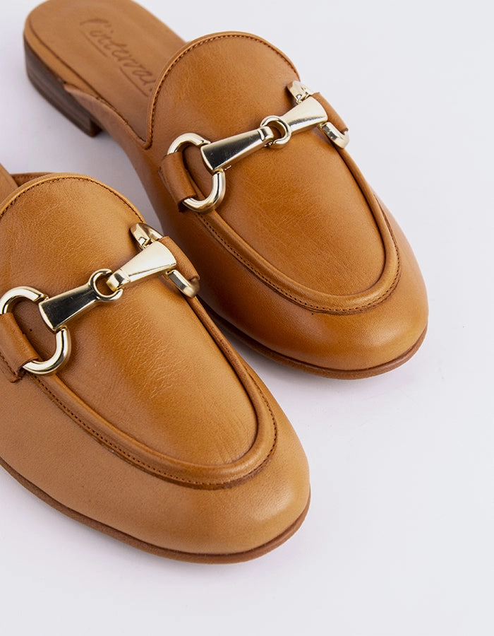 Nefeli Tan Leather Improved Traction Practical Use