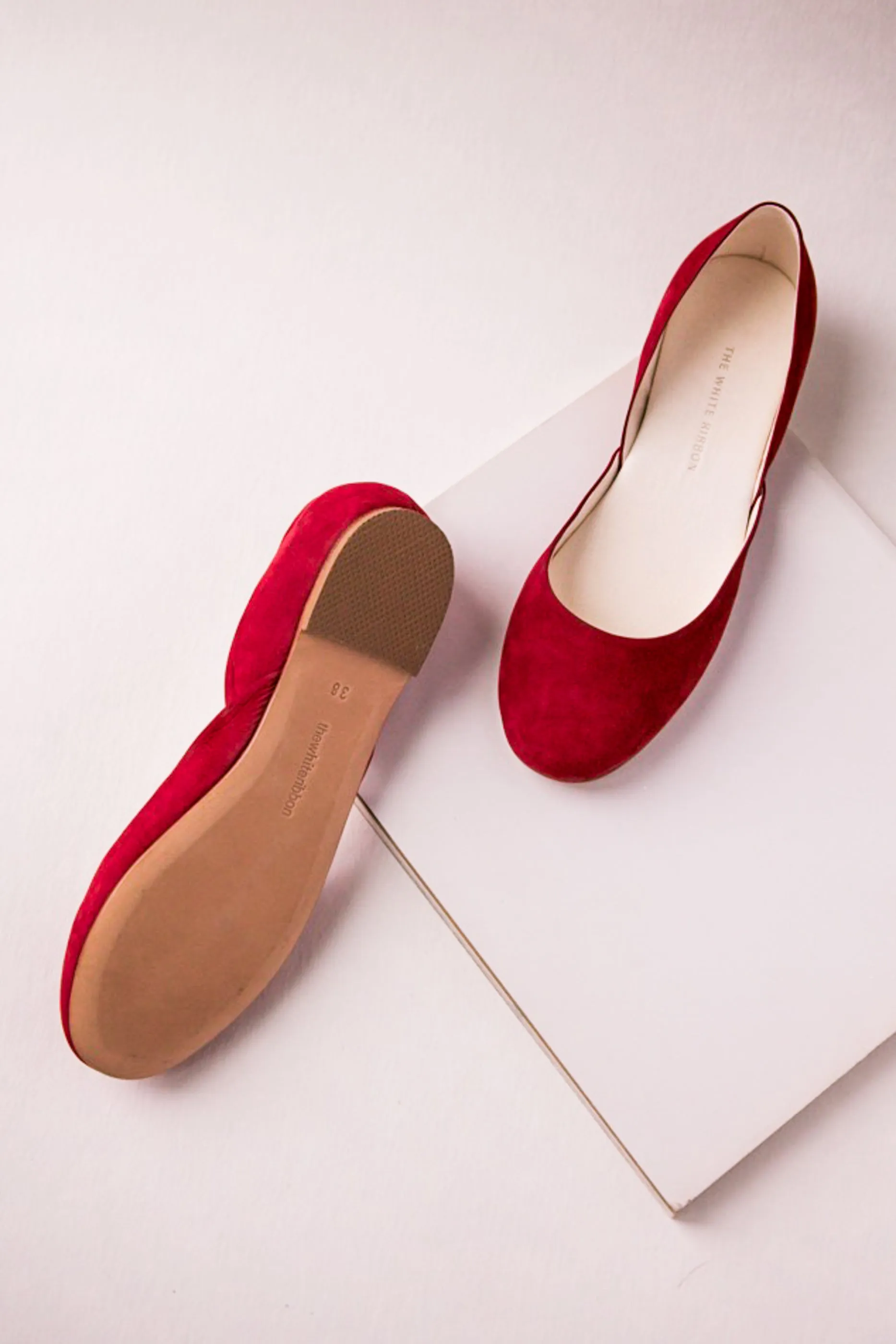 Elegant Walk Durable Fit THEA BALLET FLATS - RUBY RED NUBUCK