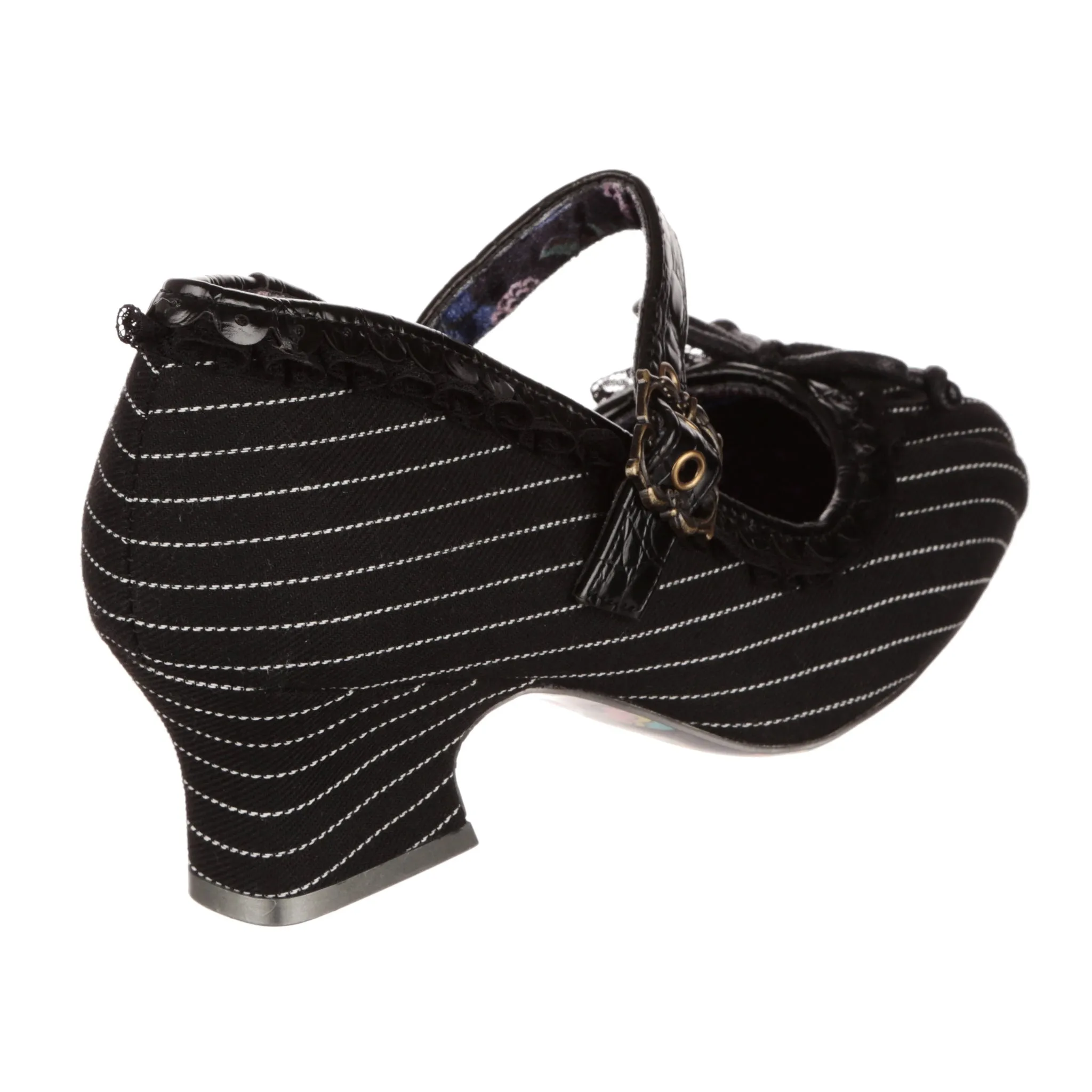 Smooth Finish Minimal Layers Flutter Free