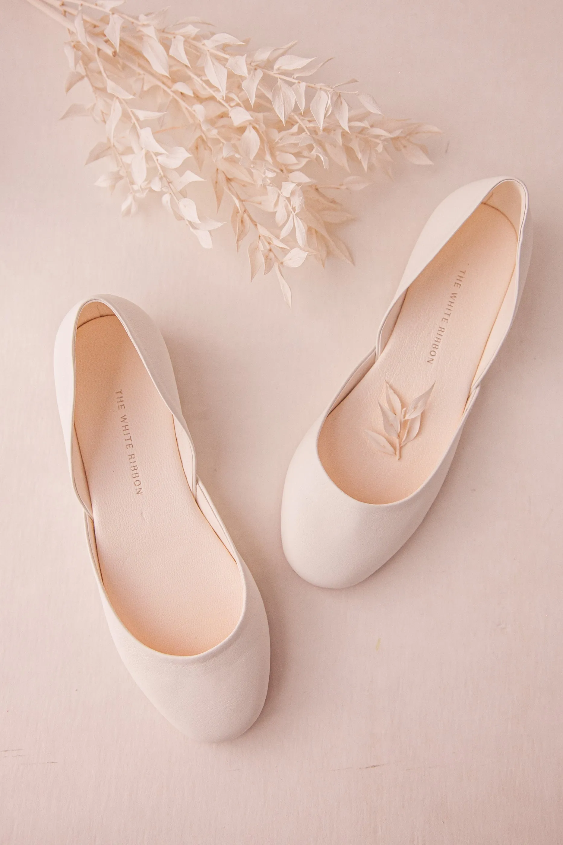 Travel Light Design Sale Glow Thea - Light Ivory Ballet Flats