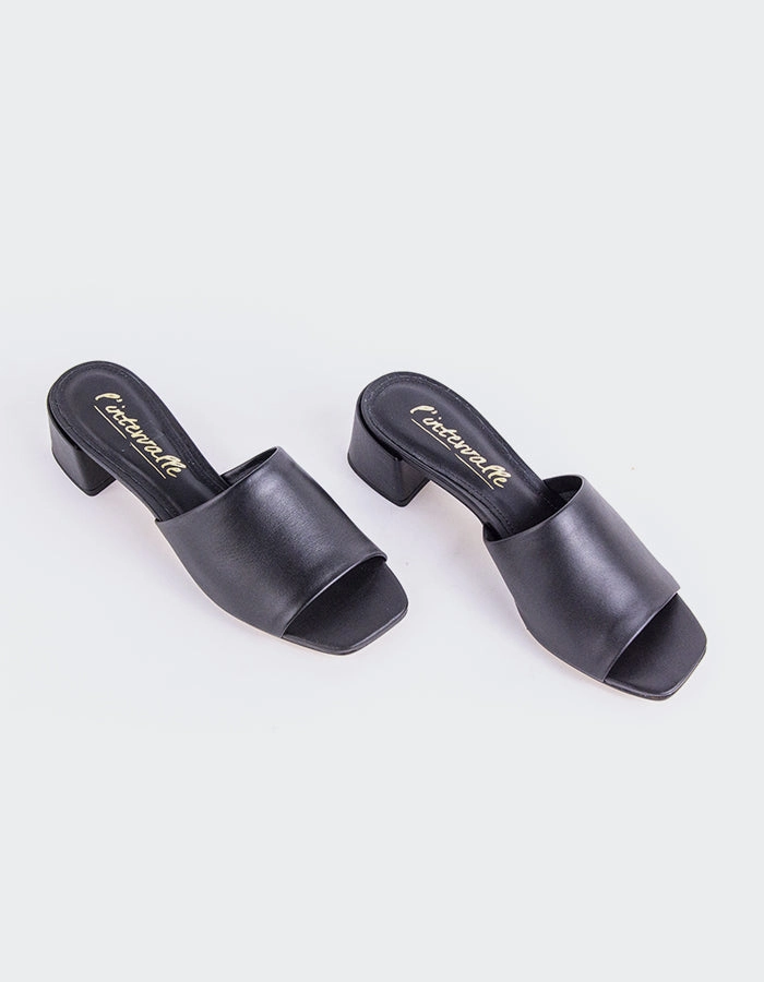 Fortunata Black Leather Comfort Fit Technology