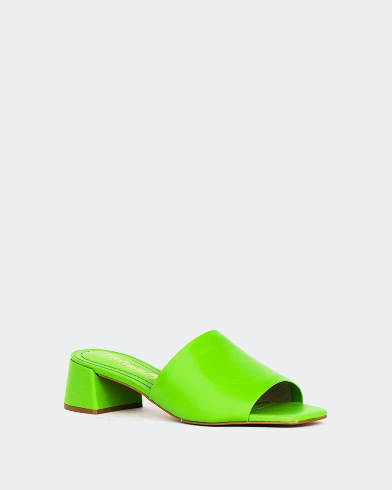 Anti   Bacterial Effortless Sandal Fit Fortunata Green Leather