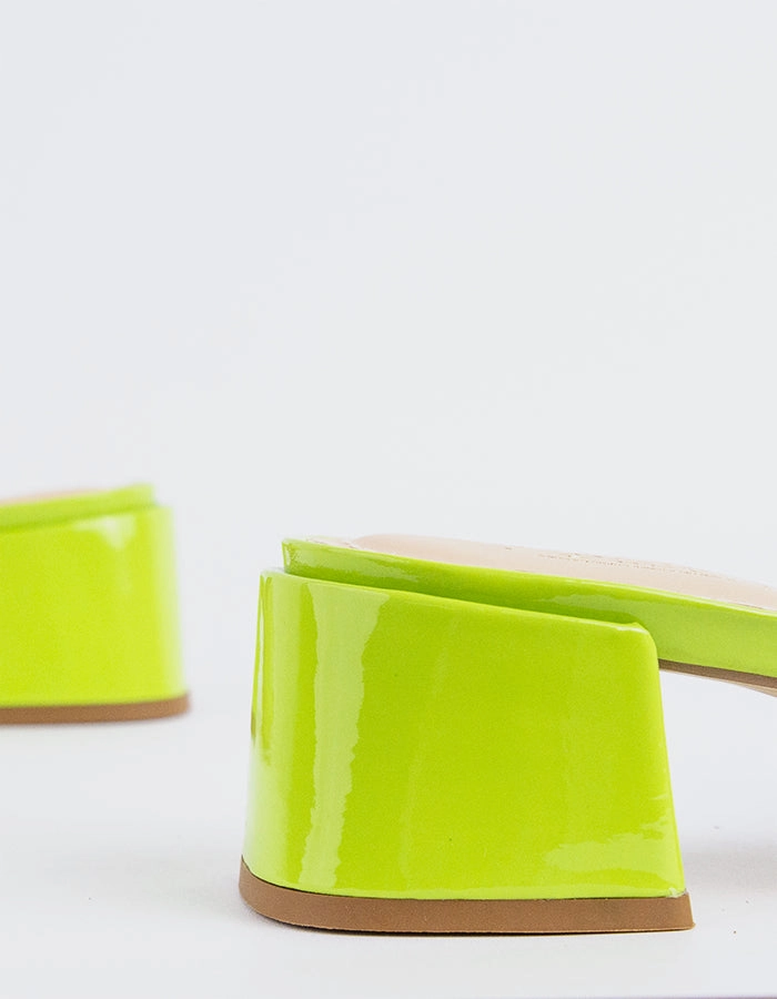 Fortunata Green Naplack Fashion Forward Summer Slide Style