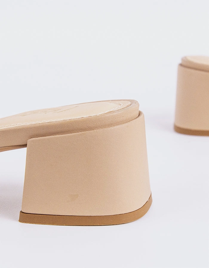 Stretchable Mesh Speed Enhancement Fortunata Nude Leather