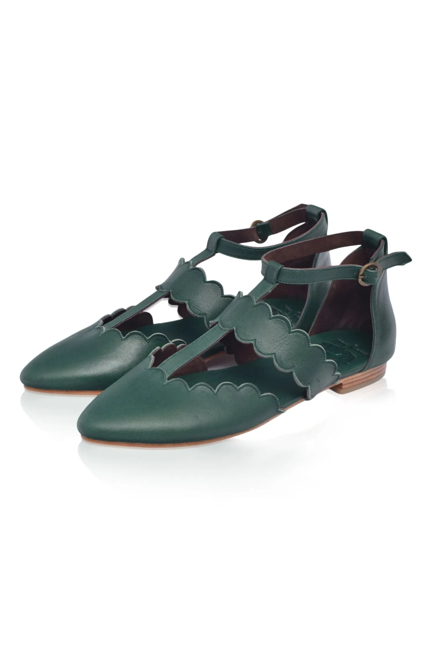 Lace Up Durable Sole Gardenia Pointy Toe Leather Flats